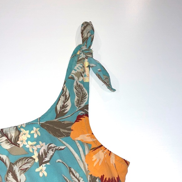 Small dynamite tank with tie straps - crop top with elastic - Picture 2 of 4